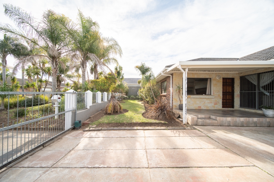 4 Bedroom Property for Sale in Dorchester Heights Eastern Cape
